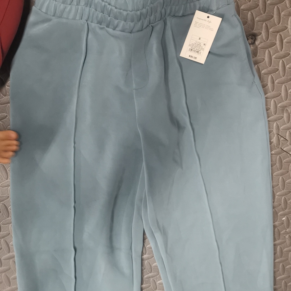 Target a new day wide leg sweatpants.. size small